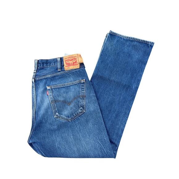 Levi’s 501 Jeans W38 L28.5 Modern 2019 Button Fly Straight Leg - Picture 1 of 7